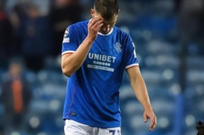 华体会登录-包含那不勒斯球迷呐喊支持，全力以赴为球队打气的词条