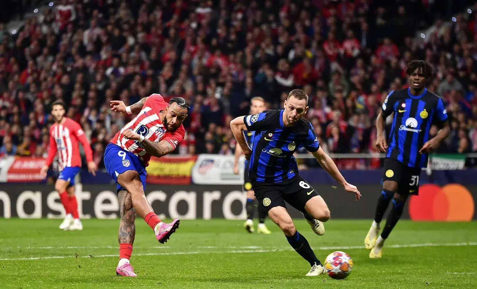 华体会体育-马竞绝杀皇马，拉莫斯扑点救主欧联杯  第1张