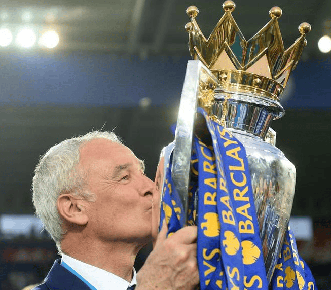 华体会登录-包含那不勒斯球迷呐喊支持,全力以赴为球队打气的词条 第2张 华体会登录-包含那不勒斯球迷呐喊支持,全力以赴为球队打气的词条 第2张